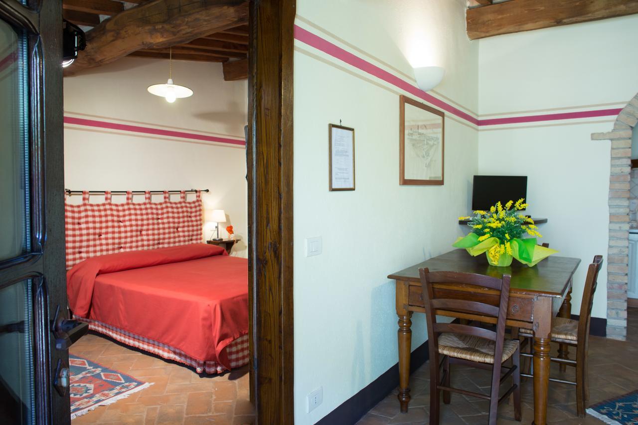 Residenza Storica Casale Pozzuolo Villa Cinigiano Rum bild